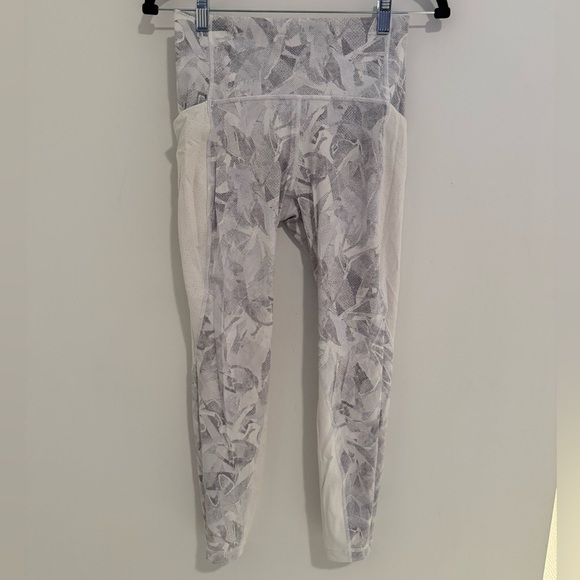 lululemon athletica Pants - lululemon Breezy Dot Leggings